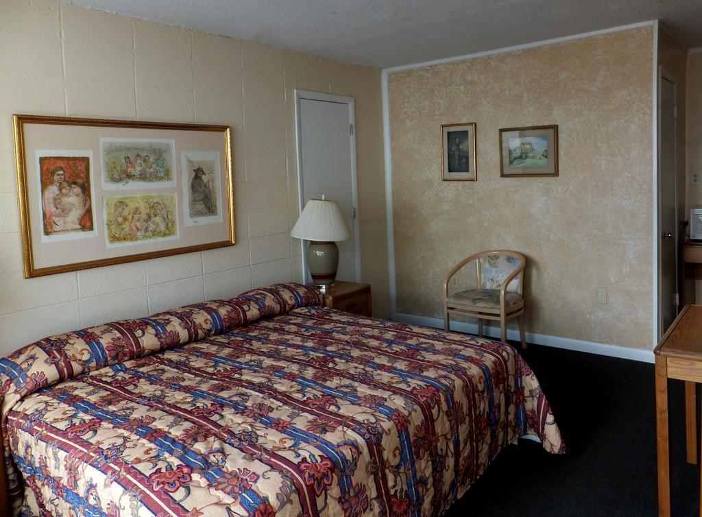Windsor Motel Lake George Oda fotoğraf